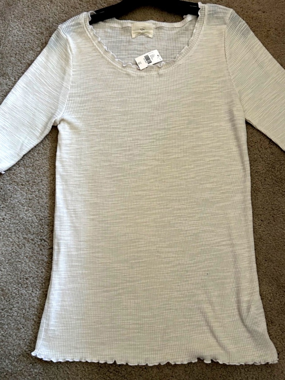 NEW WITH TAGS - ANTHROPOLOGIE T.LA SHORT SLEEVE TEE WITH RUFFLES, COLOR CREAM,XL